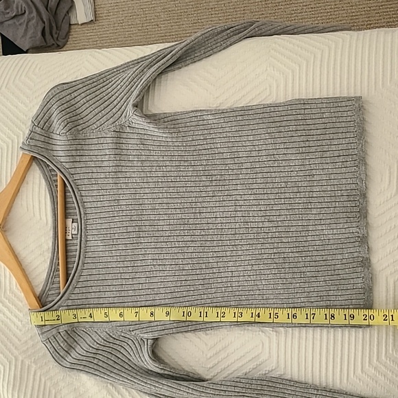 NWT Fine Guage Ribbed Boatneck Pullover Top - Picture 6 of 6